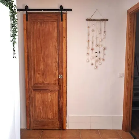 Relax & Pool Next To The Apartament Puerto del Carmen (Lanzarote)