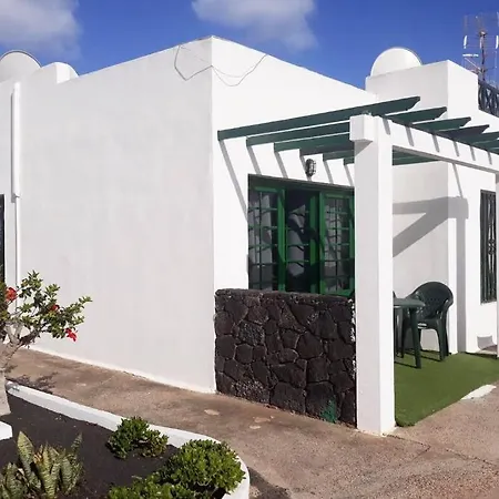 Relax & Pool Next To The Apartmán *